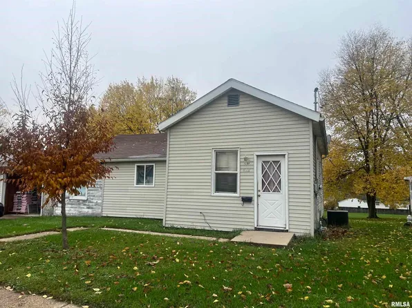 422 S Prospect St, Maquoketa, IA 52060