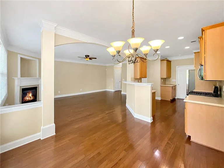2511 Gadsen Walk — Photo 12