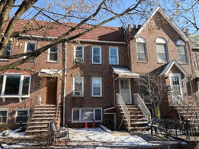 1st image of 1941 E 29th St