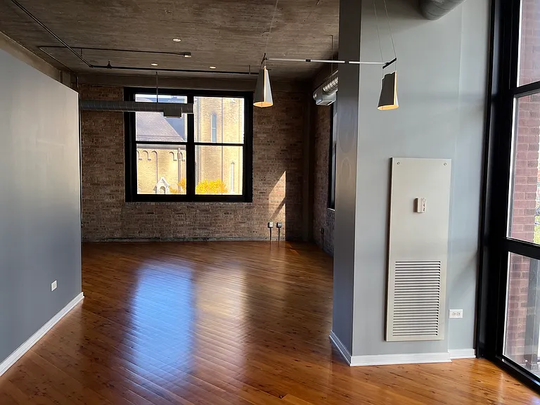 210 S Desplaines St #307 — Photo 18