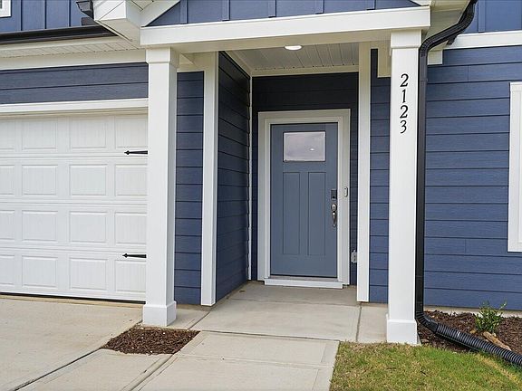 4th image of 2123 Topsail Rd