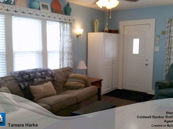 1146 E 4th St  Family Room