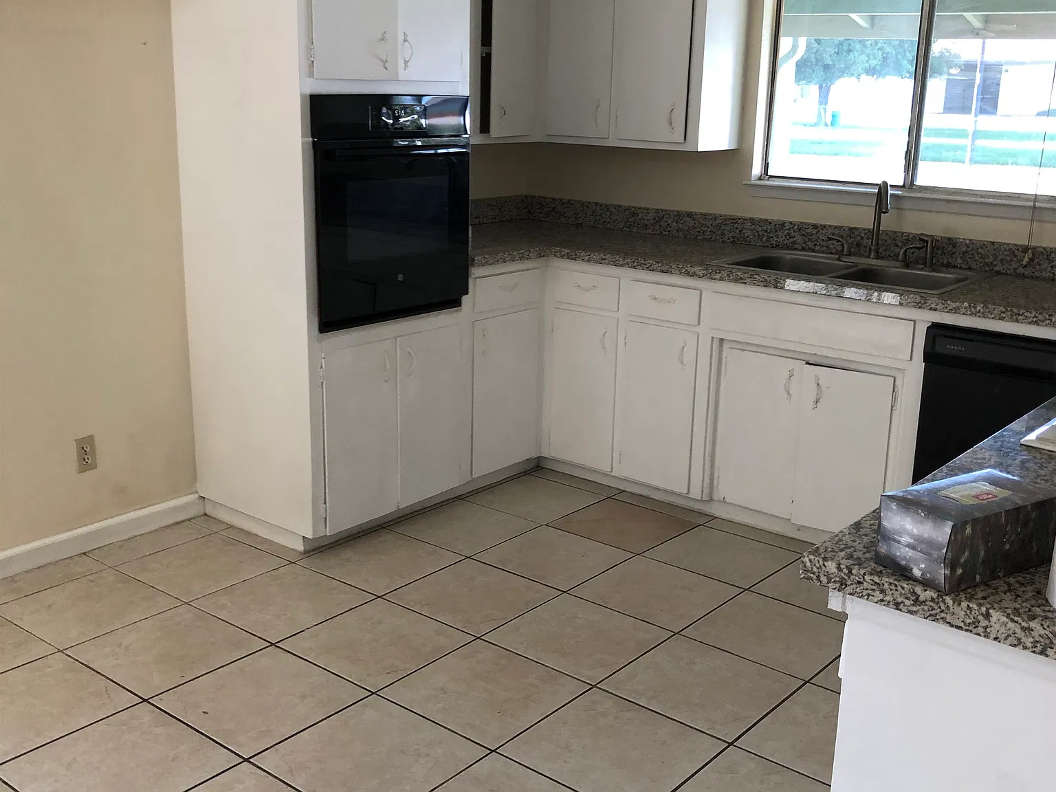 3 bed, 1188 sqft, $1,900 — Photo 3