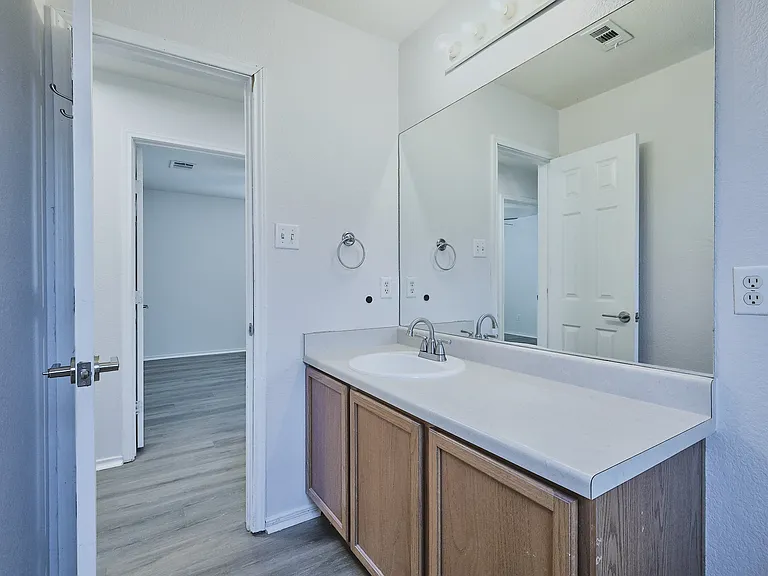 9316 Rowlands Sayle Rd — Photo 34