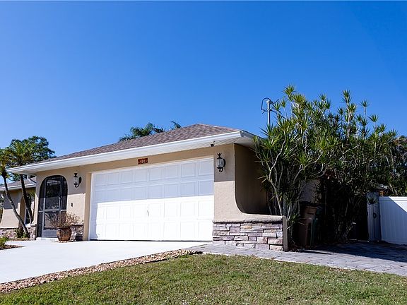 2nd image of 3106 SW 14th Ct
