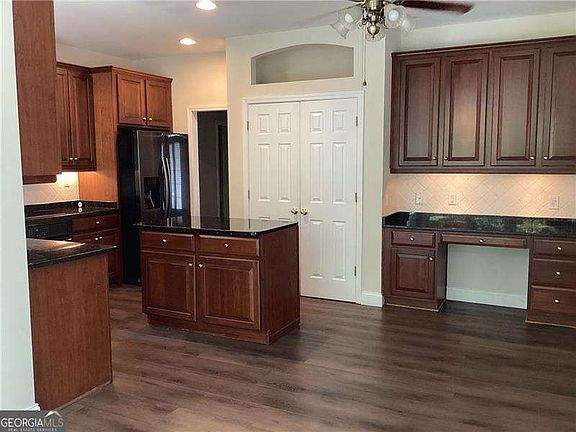 4th image of 4265 Sinclair Shores Rd