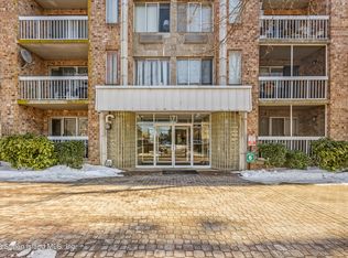 171 Wellington Ct APT 3B, Staten Island, NY