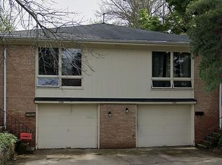 908 King St, Rockford, IL 61103