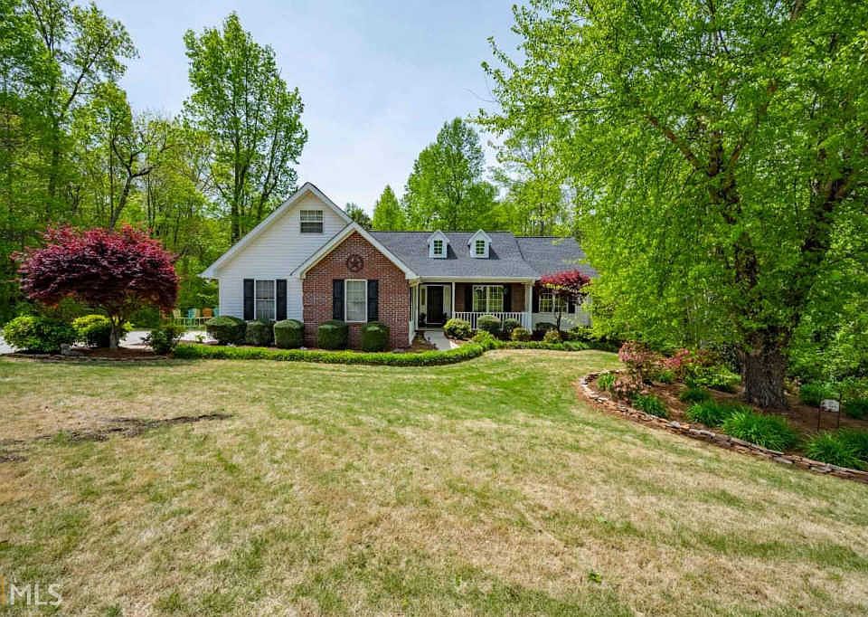 1st image of 190 Silverwood Dr