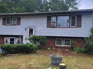 36 Summit Dr, Wantage, NJ 07461