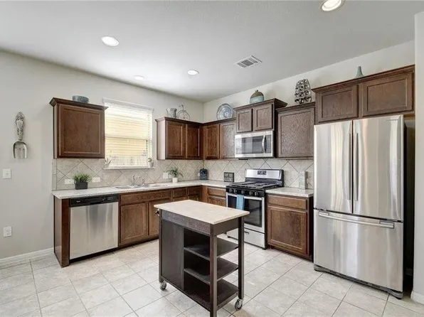 176 Pearl Way, Buda, TX 78610