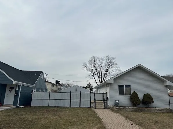 1538 N 39th Ave, Stone Park, IL 60165