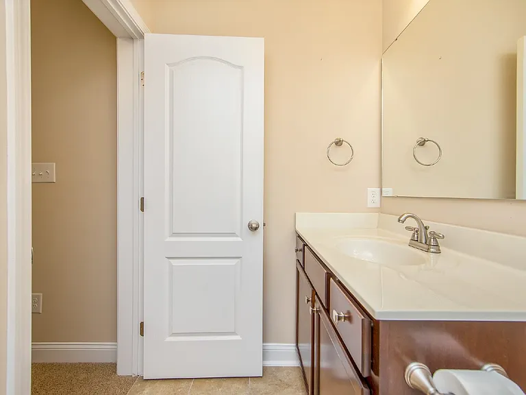 620 Stonebriar Ave — Photo 4
