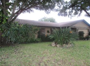 9240 121st St, Seminole, FL 33772
