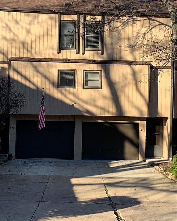 1st image of 603 Center Ave