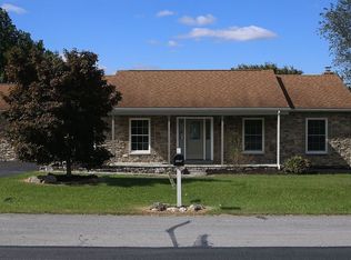 11645 Woodlea Dr, Waynesboro, PA 17268