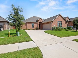 3646 Orchard St, Midlothian, TX 76065