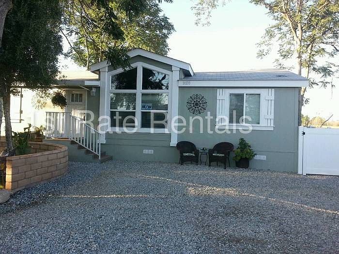 1st image of 21233 Elmwood St
