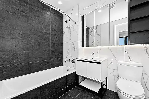 Rented by Tapiro Realty | media 29