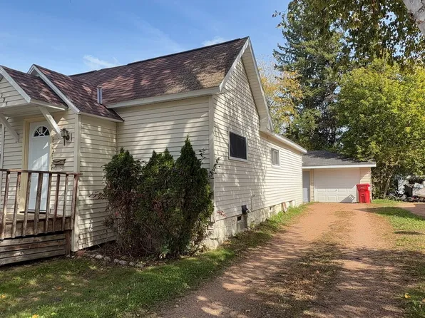 225 Deleglise St, Antigo, WI 54409