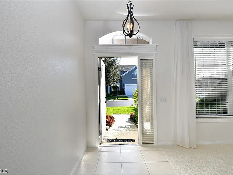 12790 Meadow Hawk Dr — Photo 6