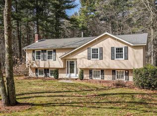 6 Millstone Rd, Windham, NH 03087