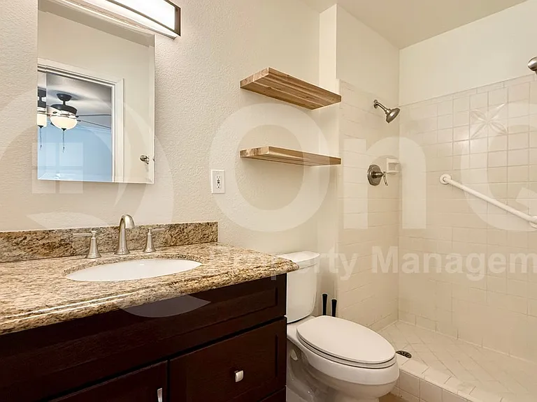 2436 E Fairmont Dr — Photo 16