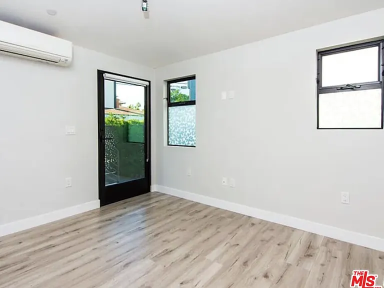 483 Washington Blvd #483 — Photo 4