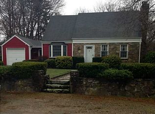 76 Meadowbrook Rd, East Greenwich, RI 02818