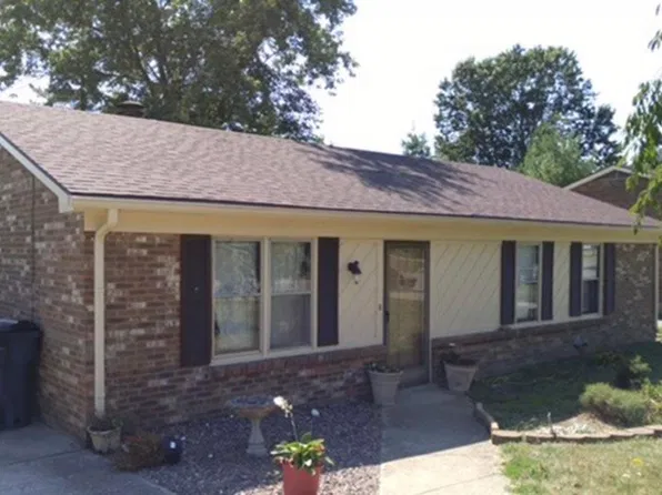 3090 Pimlico Pkwy, Lexington, KY 40515