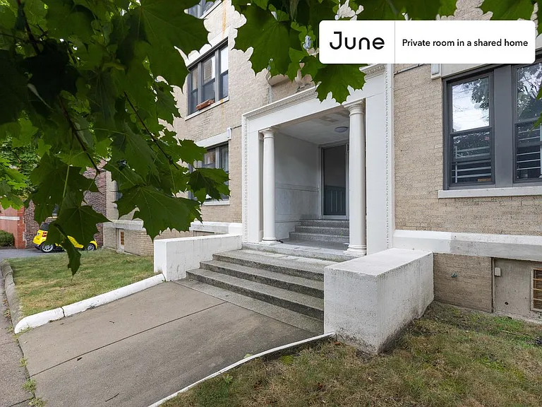 41 Egremont Rd #D — Photo 16