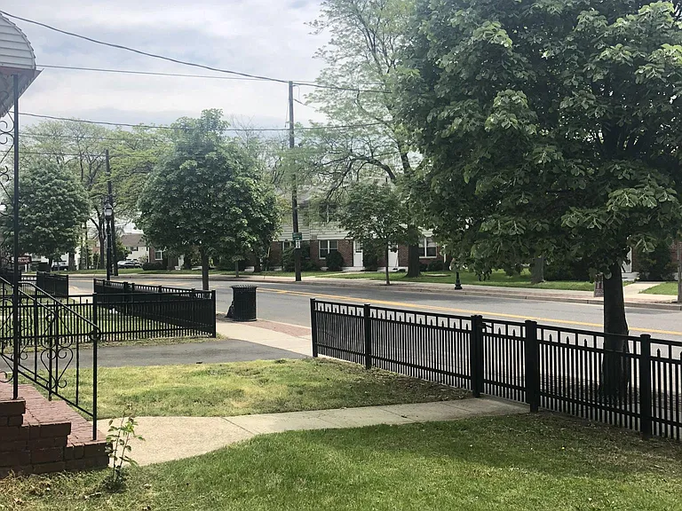 School zone and public transportation nearby