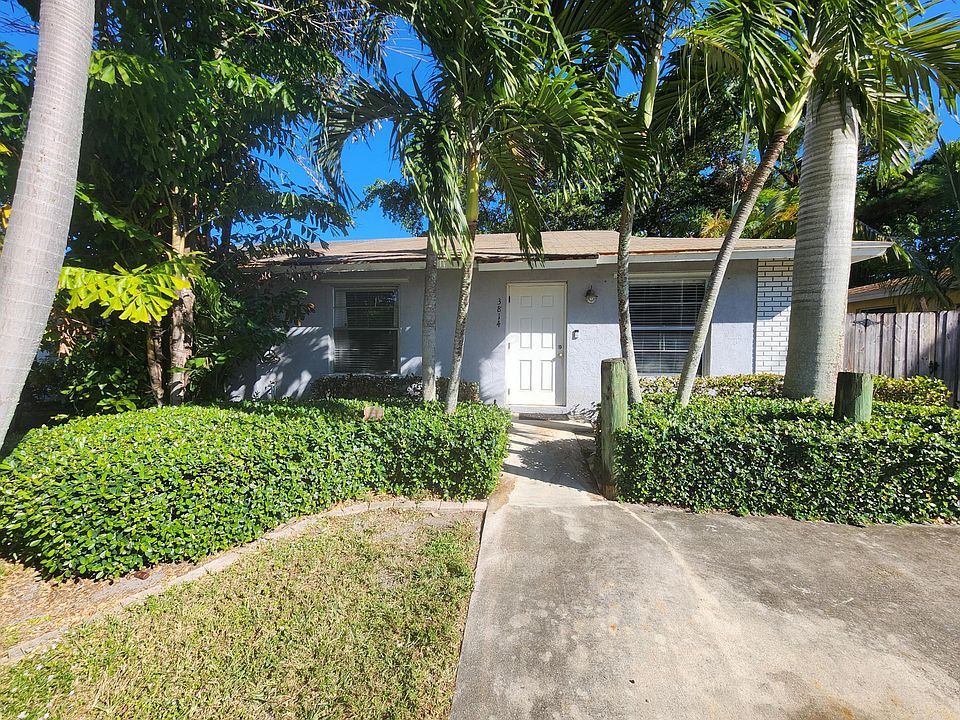 1st image of 3814 Heather Drive W