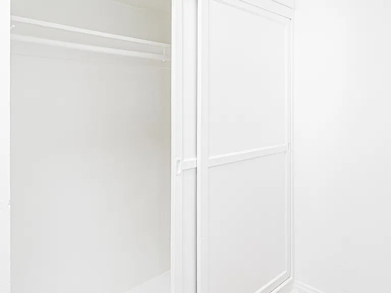 1024 Menlo Ave #6 — Photo 5