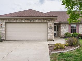 108 Zinfandel Dr, Englewood, OH 45322