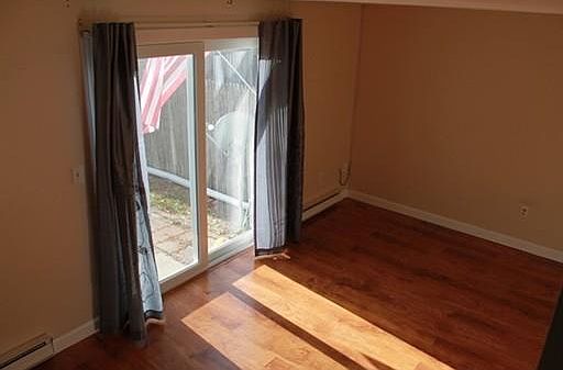 3rd image of 150 Wood St APT E
