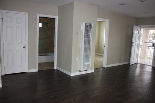 5th image of 1238 E 87th Pl