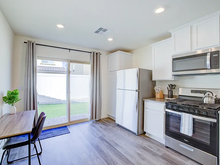 1586 Oro Grande Dr — Photo 12