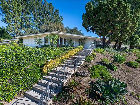 5th image of 16237 Meadowridge Rd