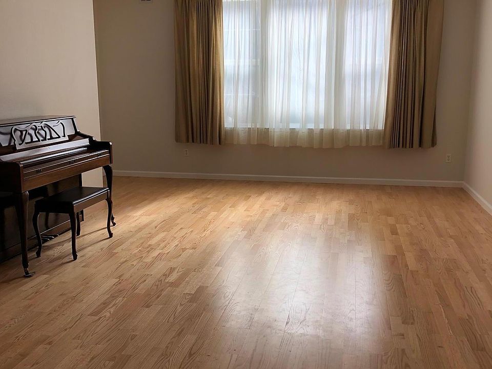 Living/Dining Room combo