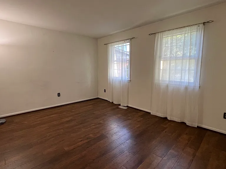 4790 Catterick Ct — Photo 16