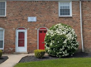 11 Trenton Sq #T-36, Euclid, OH 44143