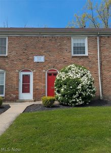 11 Trenton Sq #T-36, Euclid, OH, 44143