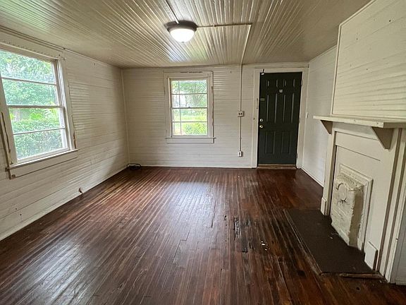 3rd image of 320 Wilkins St #A