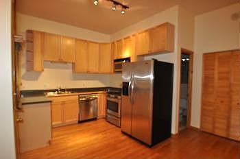 5th image of 6414 S Woodlawn Ave #13