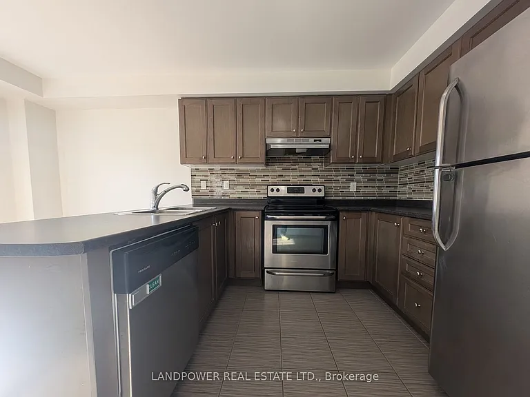 9872 McCowan Rd — Photo 28
