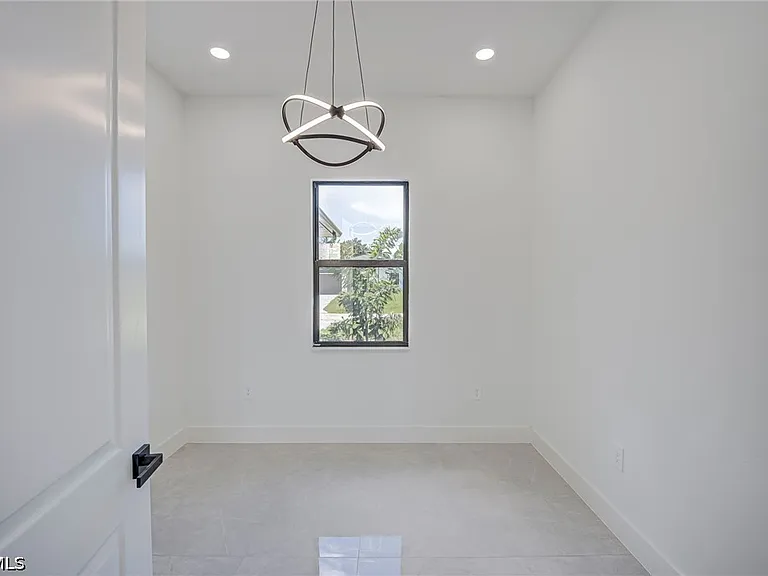 3500 33rd St SW — Photo 13