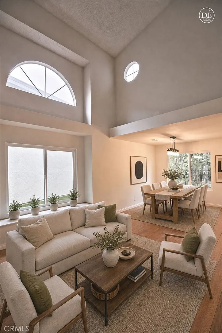 4 bed, 2.5 bath, 1730 sqft, $3,500 — Photo 4