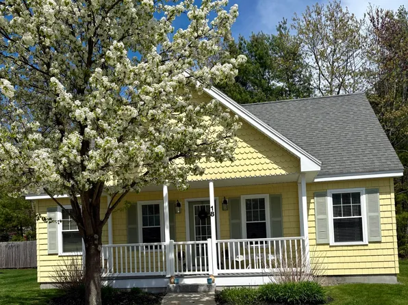 18 Summer Winds Drive #18, Old Orchard Beach, ME 04064