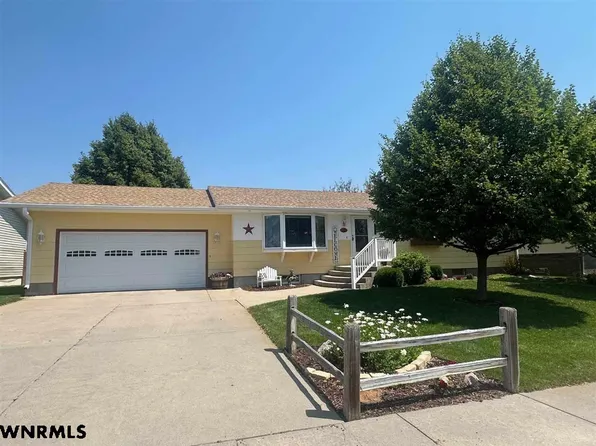 1550 K St, Gering, NE 69341